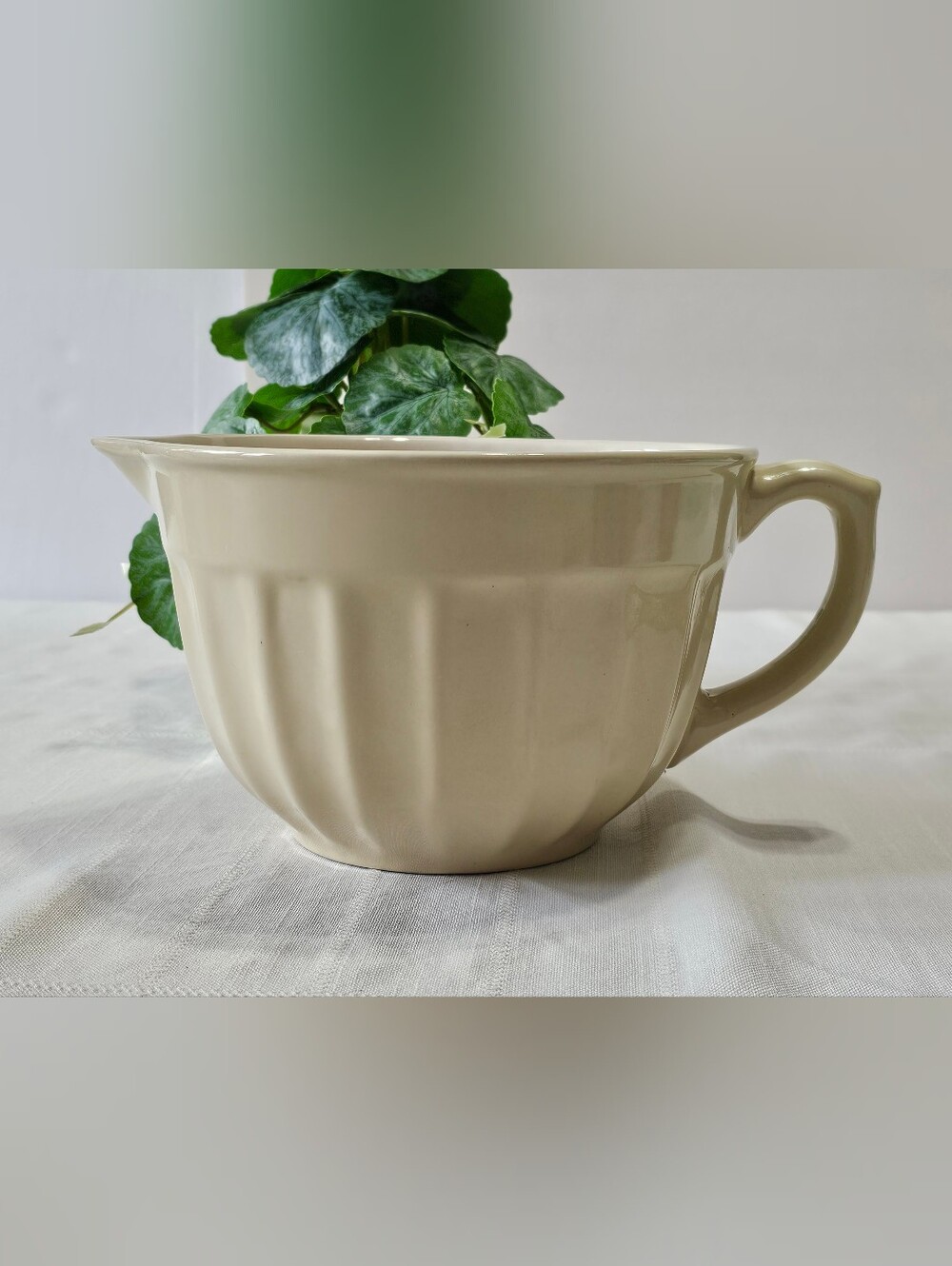 Mayfair & Jackson Butter Stoneware Batter Mixing Bowl 2.75 Quart